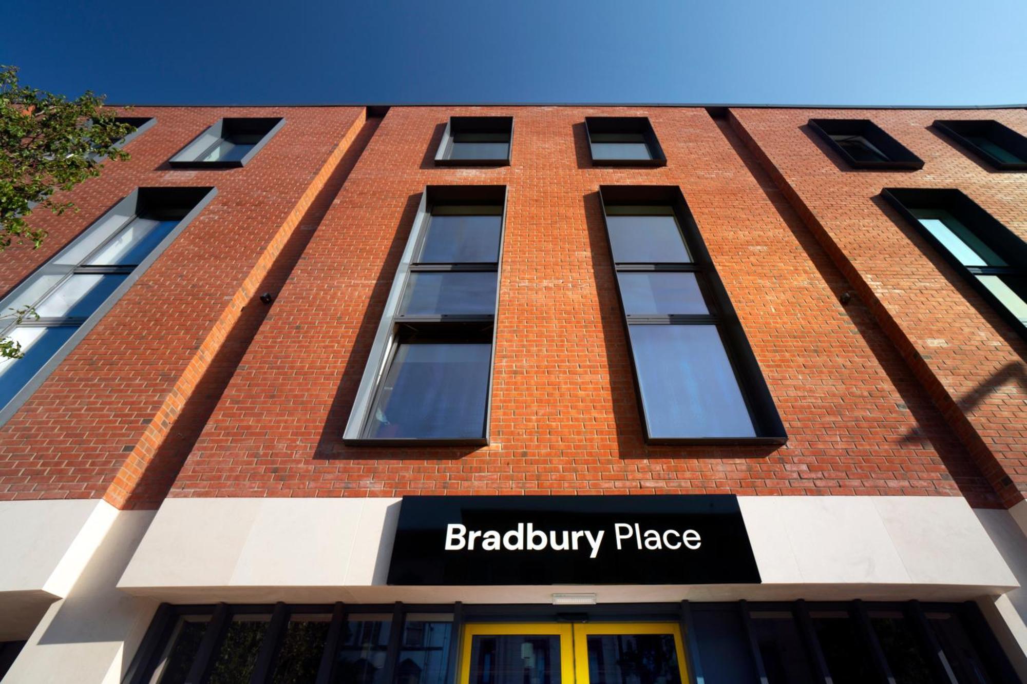 Bradbury Place Hotel Belfast Exterior photo